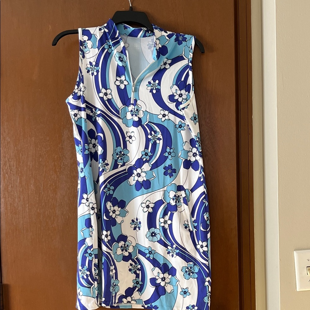 Tail Blue and White Floral  Dress